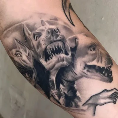 Sarah Lorenzo tattoo 027