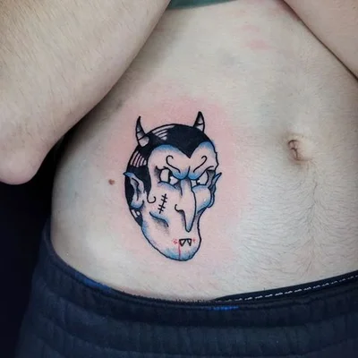 Solent Poker Star tattoo 007