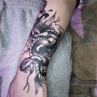 Solent Poker Star tattoo 010