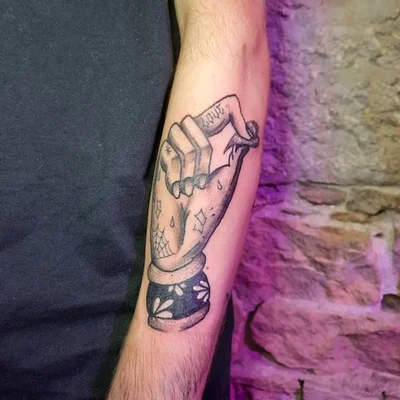Solent Poker Star tattoo 015