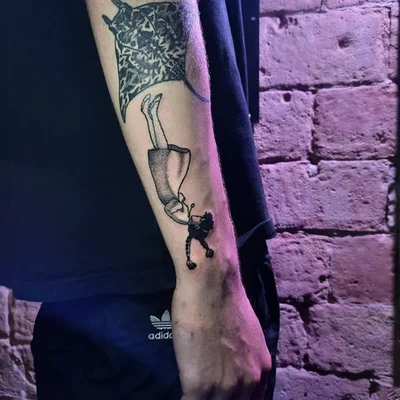 Solent Poker Star tattoo 016