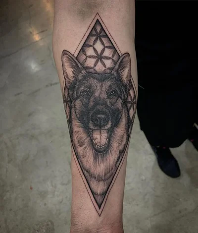 Sonder Tattoo tattoo 019
