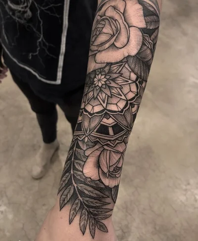 Sonder Tattoo tattoo 044