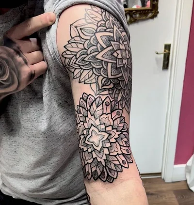 Nic Smith tattoo 021