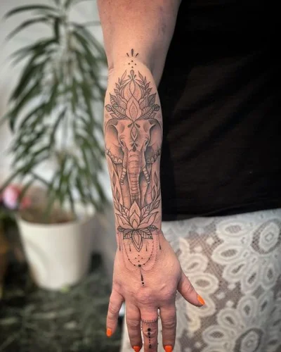𝖘𝖔𝖓𝖎𝖆 𝖏𝖆𝖉𝖊 tattoo 010