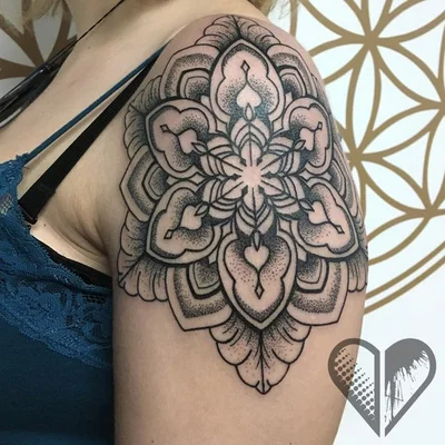 Sonja tattoo 026
