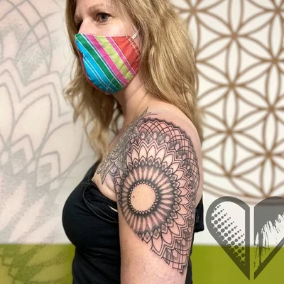 Sonja tattoo 041