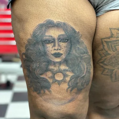 Sonya Red tattoo 030