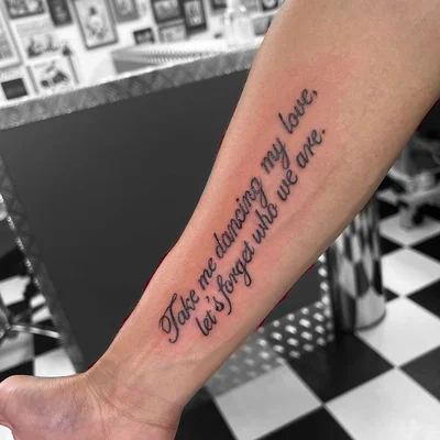 Sonya Red tattoo 046