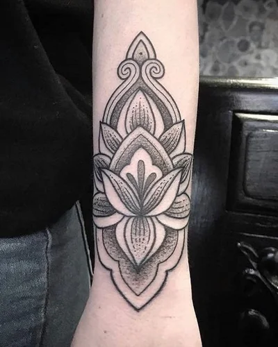 Sophia Nous tattoo 030