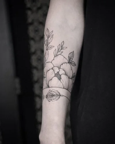 Sophia Nous tattoo 032