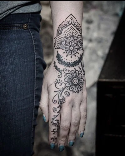 Sophia Nous tattoo 044