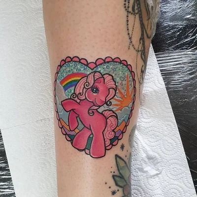 Sophie Adamson tattoo 008