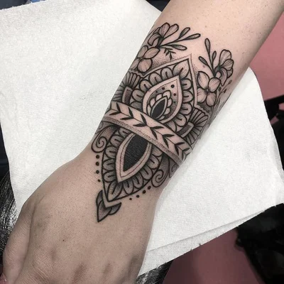 Sophie Brown tattoo 008