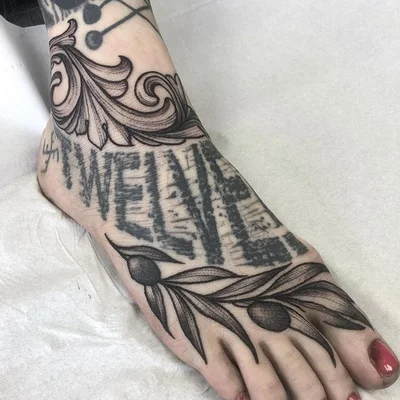 Sophie Brown tattoo 013