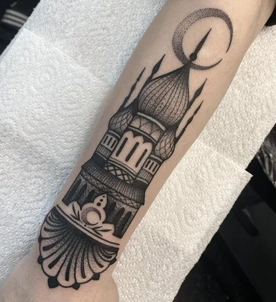 Sophie Brown tattoo 017