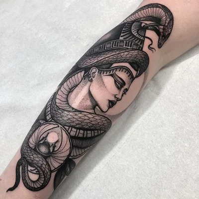 Sophie Brown tattoo 033