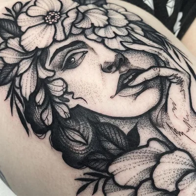 Sophie Brown tattoo 036