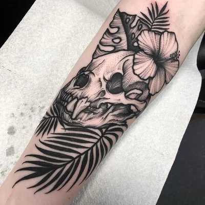 Sophie Brown tattoo 039