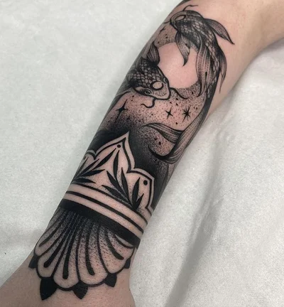 Sophie Brown tattoo 049