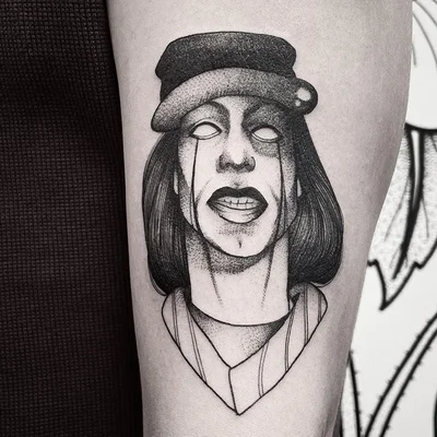 Sophie Mo tattoo 018