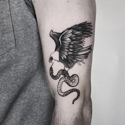 Sophie Mo tattoo 050