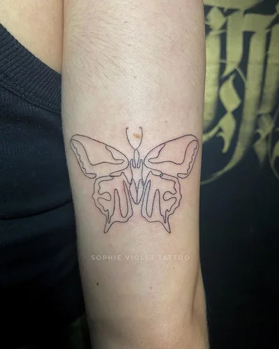 Sophie Violet tattoo 014