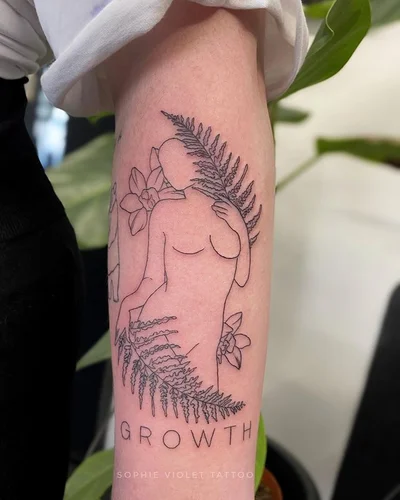 Sophie Violet tattoo 028