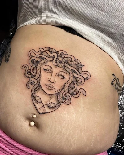 Sophie Violet tattoo 029