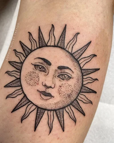 Sophie Violet tattoo 037