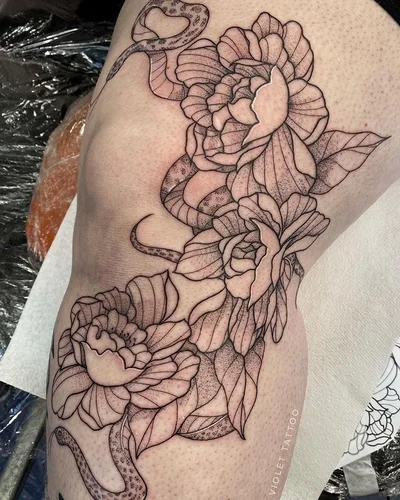 Sophie Violet tattoo 046