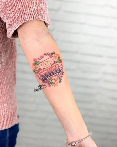 Andrea Morales tattoo 042