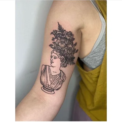 SparrowHawk Studio tattoo 032