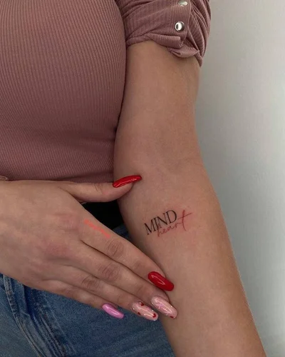 Lesya Spicy tattoo 007