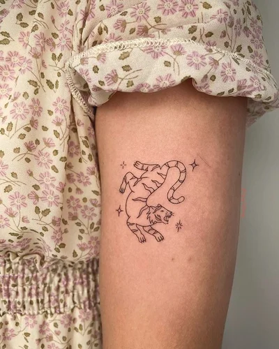 Lesya Spicy tattoo 023