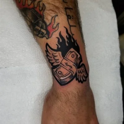 Giacomo Spinelli tattoo 039