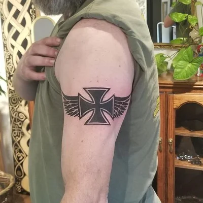 Shawna Talamente tattoo 033