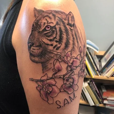 Chris Spuglio tattoo 033