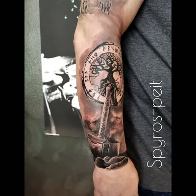 Spyros Peit tattoo 008