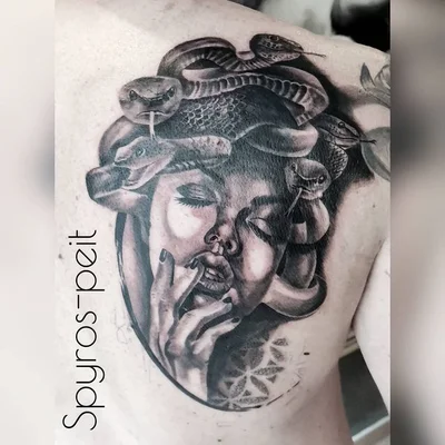 Spyros Peit tattoo 010
