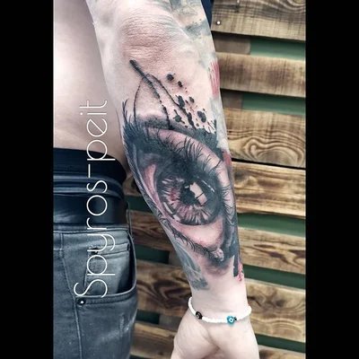 Spyros Peit tattoo 036