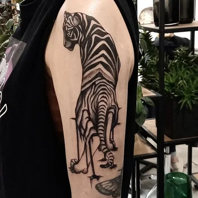 Sroka Złodziejka tattoo 030