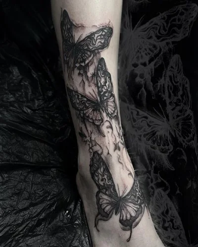 Maria Saint tattoo 017
