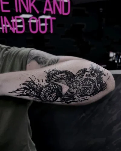 Maria Saint tattoo 043