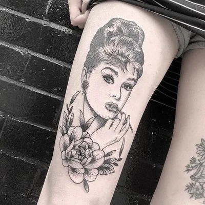 Stacey Green tattoo 027
