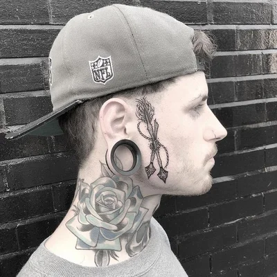 Stacey Green tattoo 032