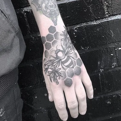 Stacey Green tattoo 047