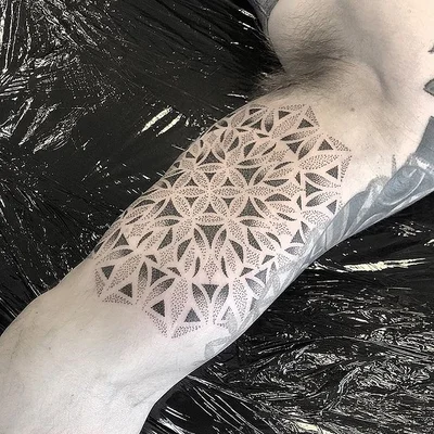 Stacey Green tattoo 050
