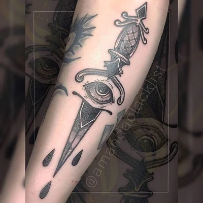 Amanda Stampfly tattoo 007
