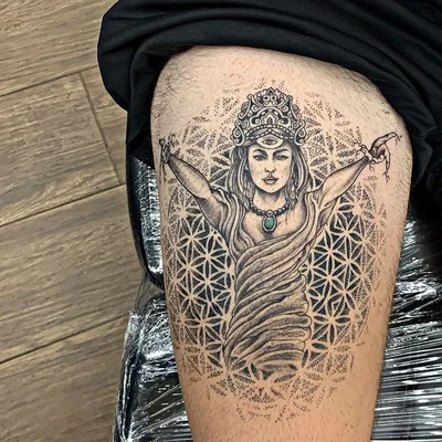 Stan Ruiz tattoo 032